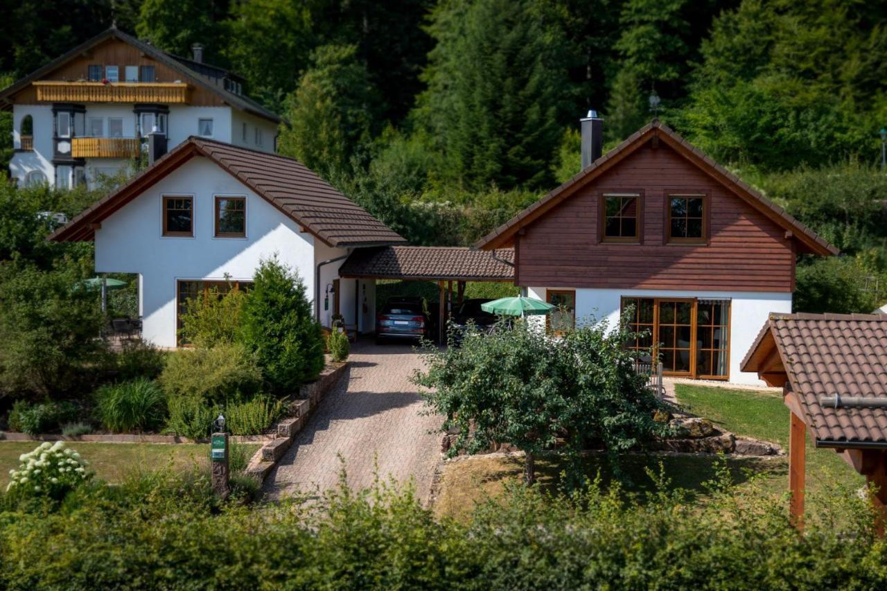 פרוידנשטאדט Schwarzwald Chalets מראה חיצוני תמונה